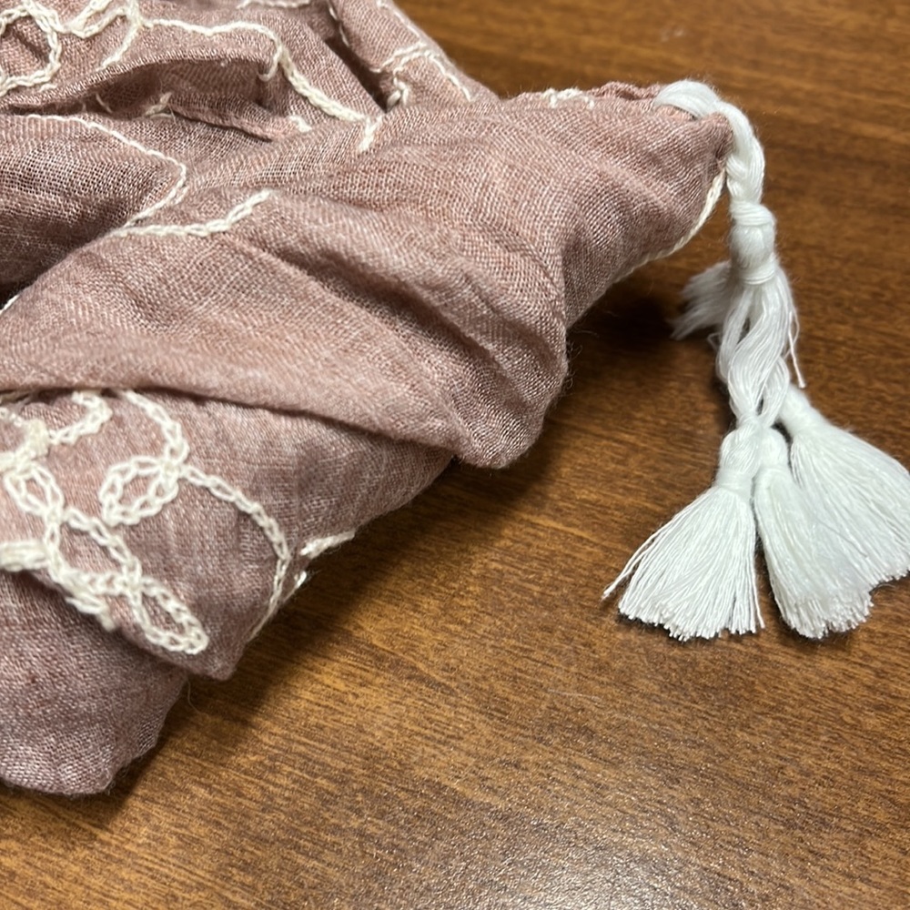 NWT Thin Scarf 🧣 - Picture 3 of 5
